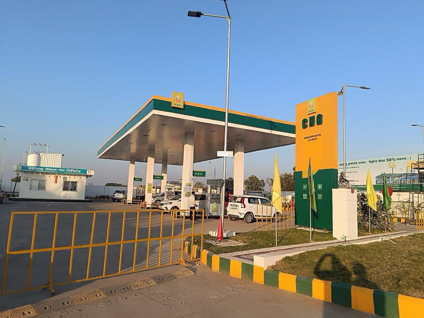 CNG trailer loading at the compression facility